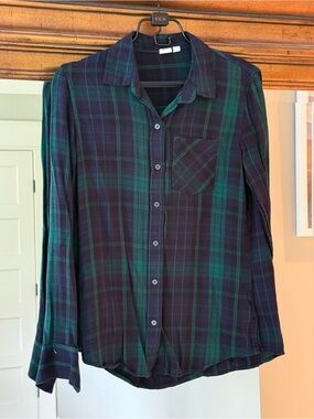 GAP Women's Green and Navy Plaid Button-Down Shirt